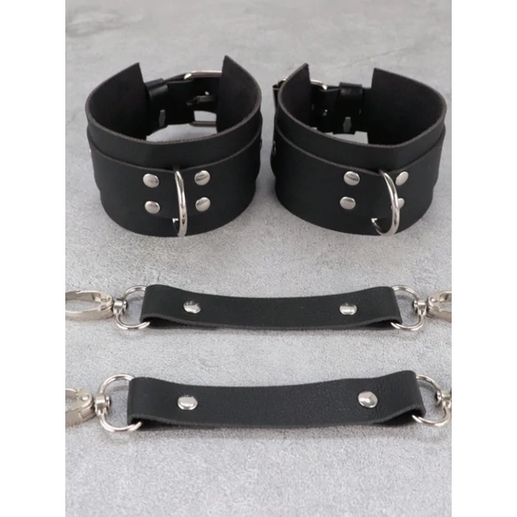 Auralyn – bőr kézgyűrű hám (bilincs)